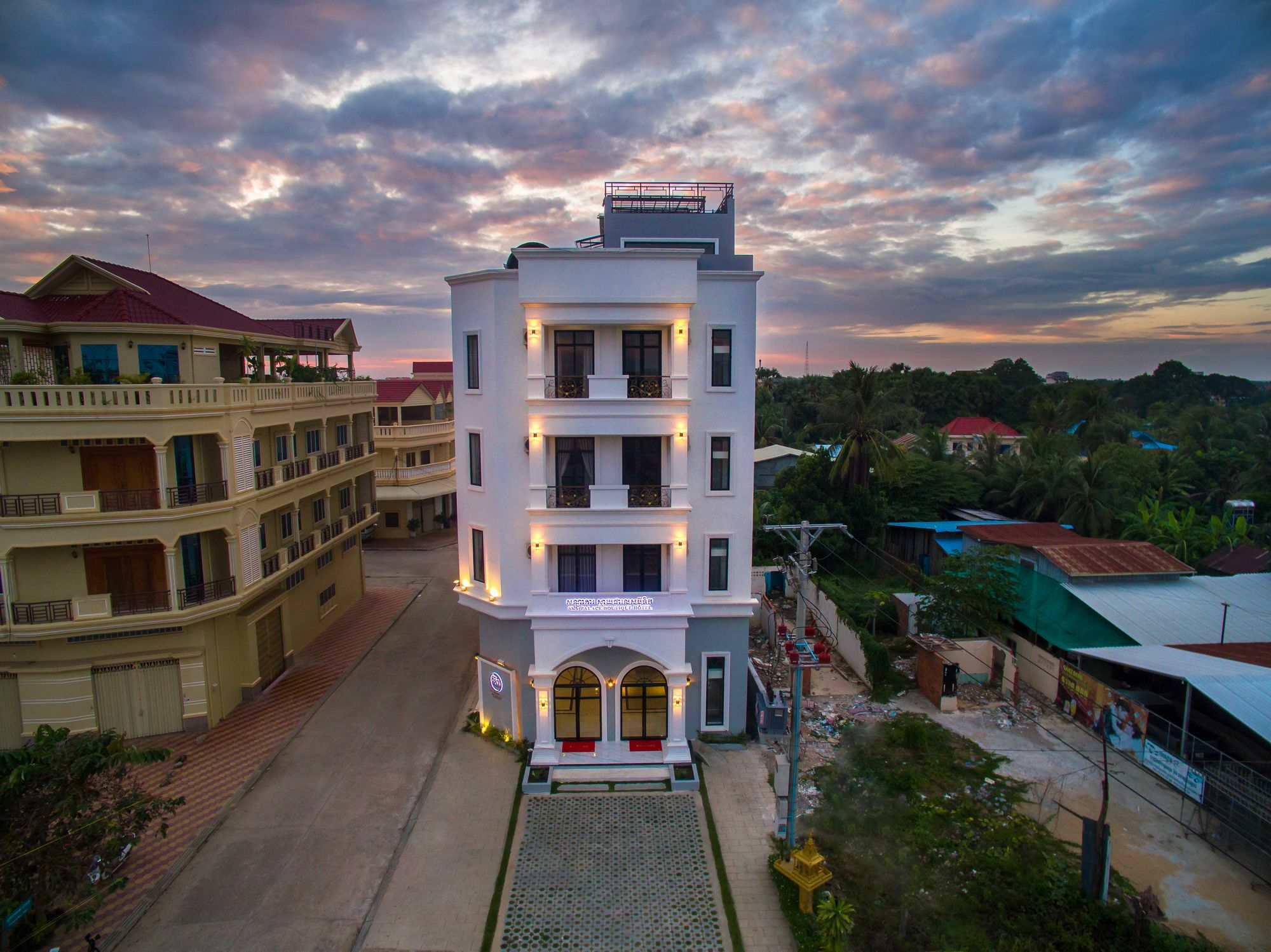 Sky Palace Boutique Hotel Battambang Eksteriør bilde