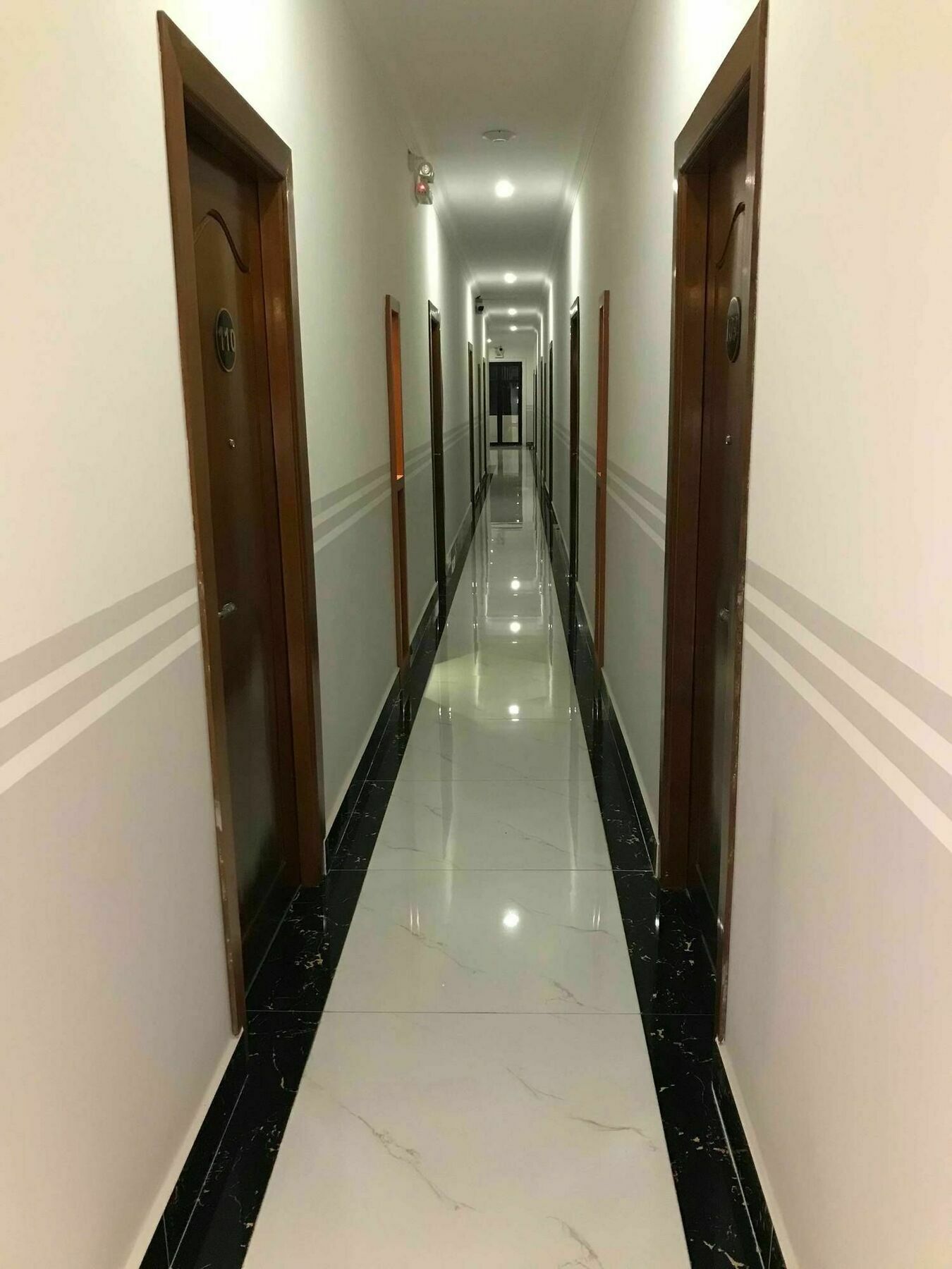 Sky Palace Boutique Hotel Battambang Eksteriør bilde