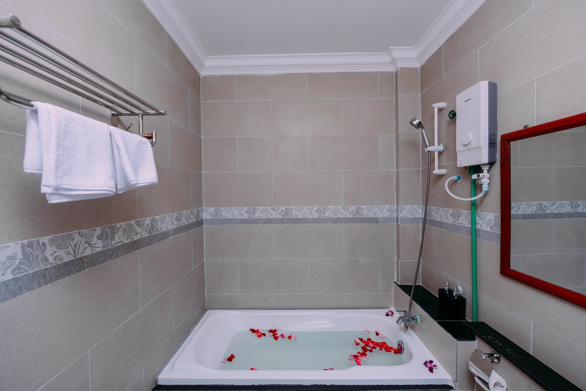 Sky Palace Boutique Hotel Battambang Eksteriør bilde